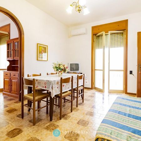 Moon & Sun Flat - Sant'Isidoro Apartment ซันตีซิโดโร ภายนอก รูปภาพ