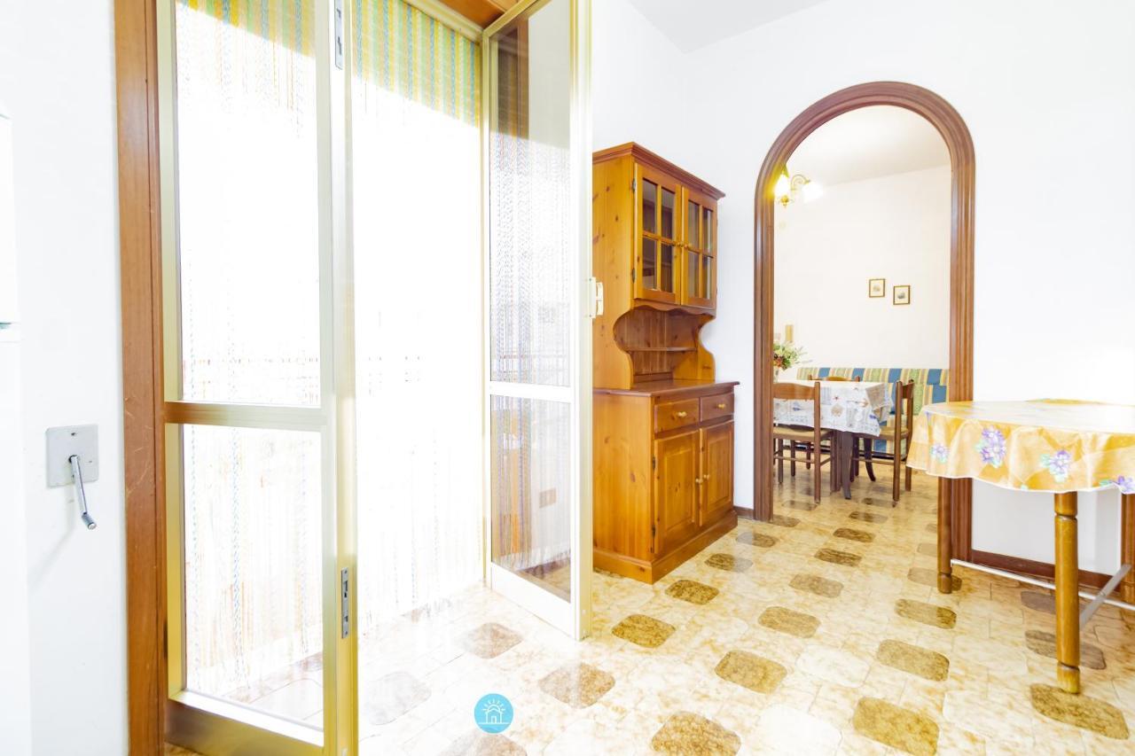 Moon & Sun Flat - Sant'Isidoro Apartment ซันตีซิโดโร ภายนอก รูปภาพ