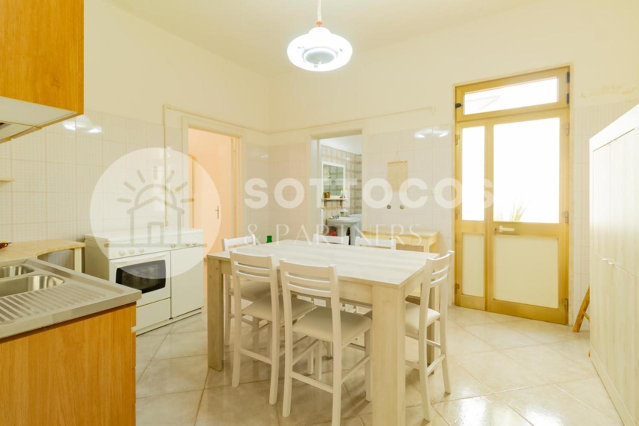 Moon & Sun Flat - Sant'Isidoro Apartment ซันตีซิโดโร ภายนอก รูปภาพ